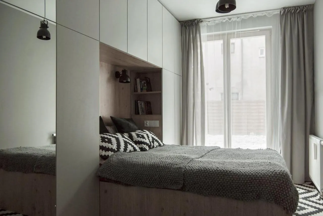 Charming Apartment With Garden, Only 1 Km To Wawel Castle By Noclegi Renters Krakow 0*,